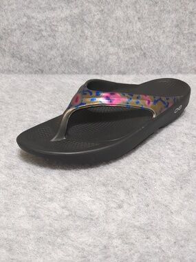 Oofos OOlala LTD Kaleidoscope Women's Thong Sandals Size 9 NWT
